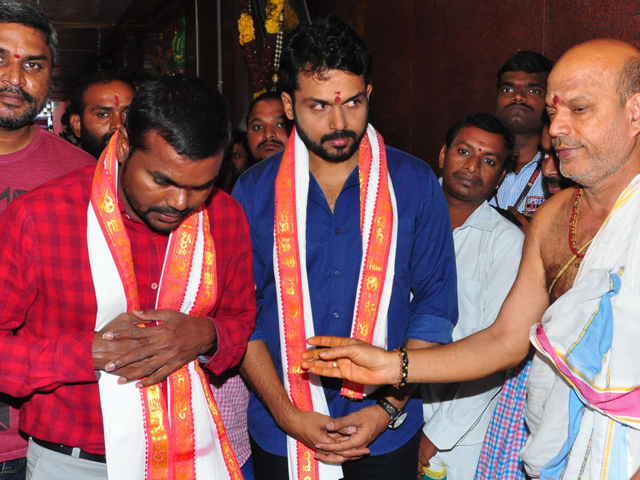 Chinababu Movie team At Vijayawada Kanakadurga temple